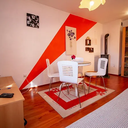Modernes Nur 50 Meter Zum Zentrum Von Mit Privatparkplatz Apartment Rovinj